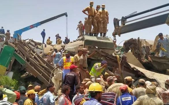 Pakistan Train Accident