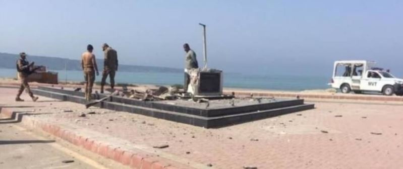 muhammadali jinnah's statue destroyed