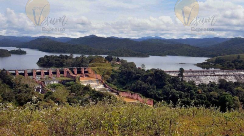 Mullaperiyar Dam Spillway and Main DAM