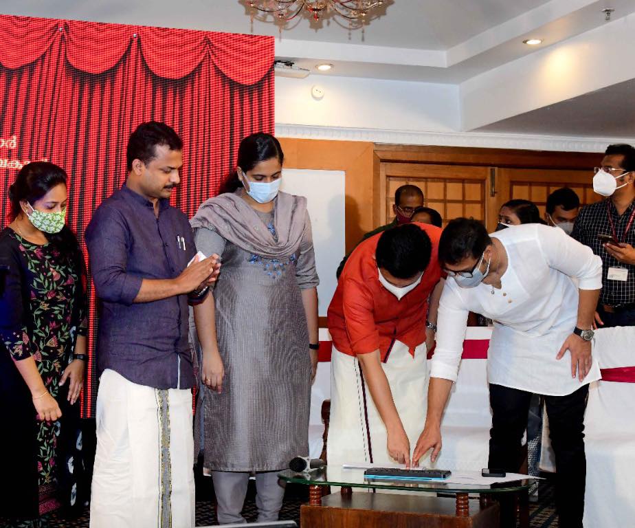 TVM mayor arya rajendran ( Left From Third ) , P A Muhammad Riyas and Jayasurya  ( ആര്യ  രാജേന്ദ്രൻ  പിഎ മുഹമ്മദ് റിയാസ്,  ജയസൂര്യ   )