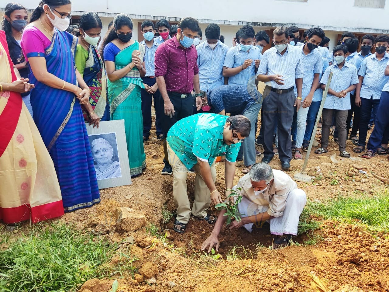 Ramamangalam High School Manager K S Ramachandran and Harish R Namboodiripad inaugurates Snehavriksham in memory of Poet Sugathakumari