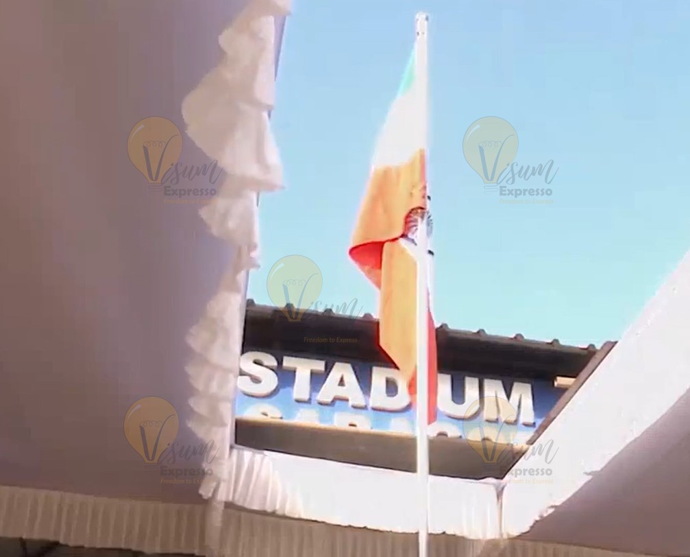 Ahamed Devarkovil hoists national flag upside down on Republic Day in Kasarkod