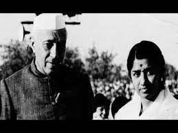Lata Mangeshkar with Nehru