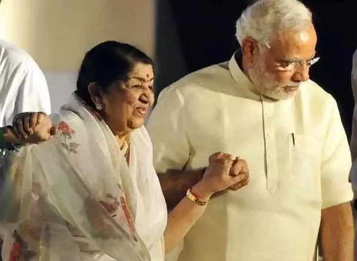 Lata Mangeshkar With Narendra Modi