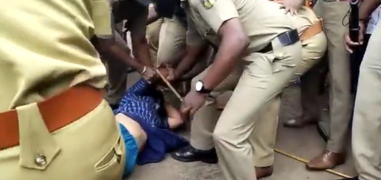 Protest against k rail in kottayam changanasseri Madappalli