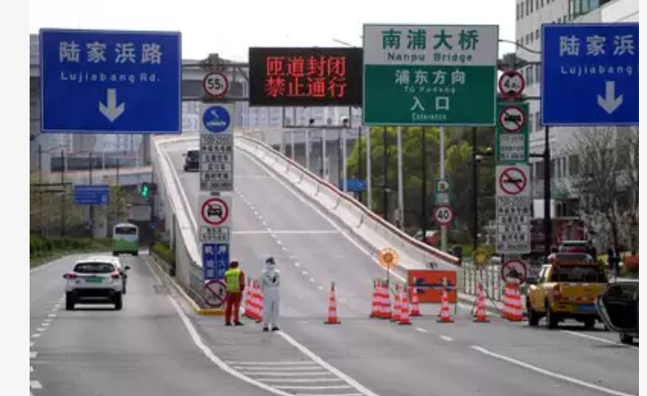 Tight covid lockdown restrictions in china shanghai