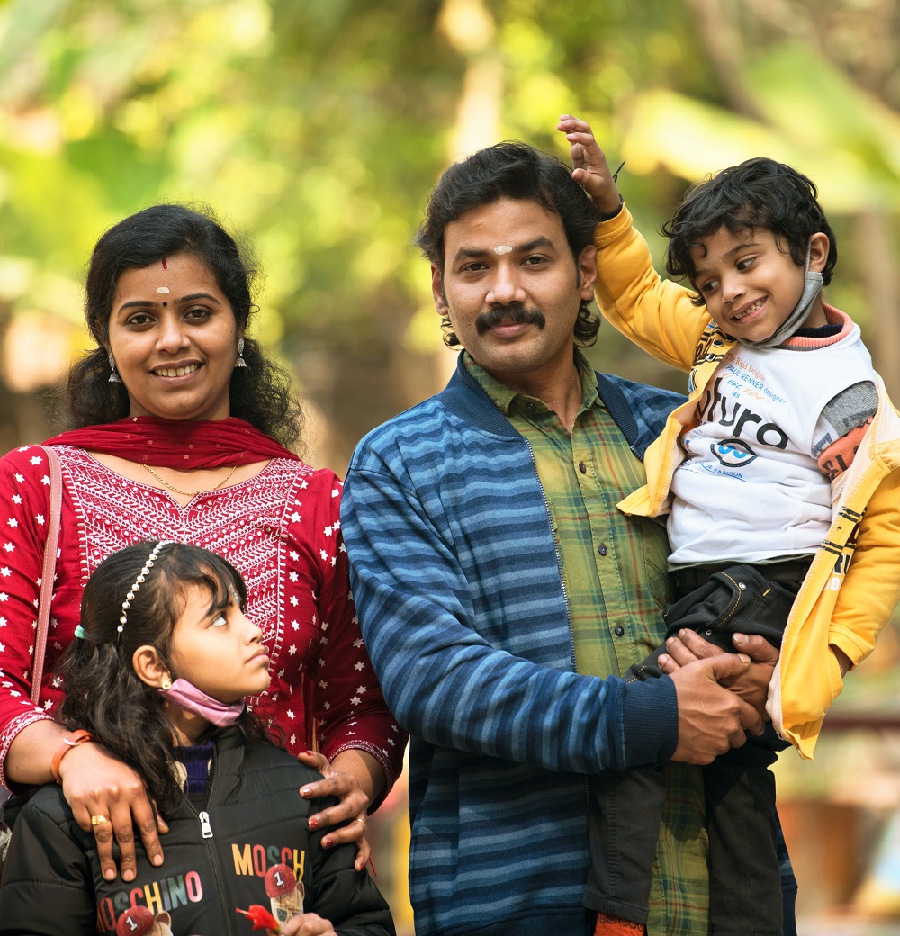 Manikandan With Family