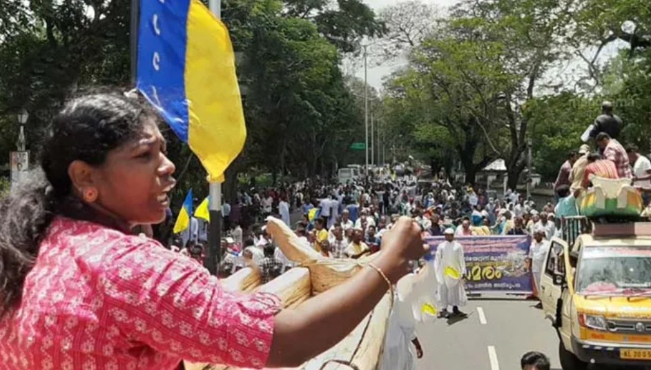 Fishermen Protest In front of the Secretariat