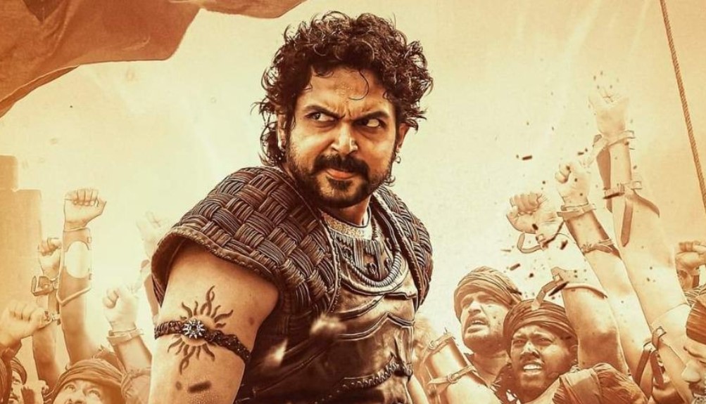 karthi as Vallavaraiyan Vandiyadevan in ponniyin selvan