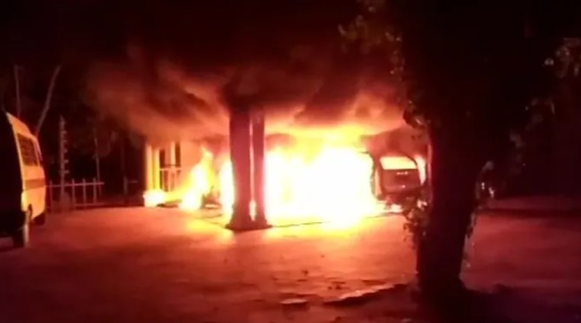 Cars and a two-wheeler belonging to the ashram of  Sandeepanada Giri set ablaze by assailants at Kundamankadavu in Thiruvananthapuram