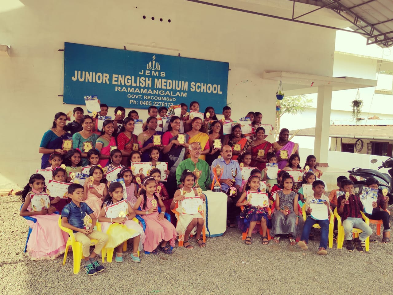 Piravam subjilla Science, Sports and Arts Festival Ramamangalam Jr. English Medium School has achieved great success